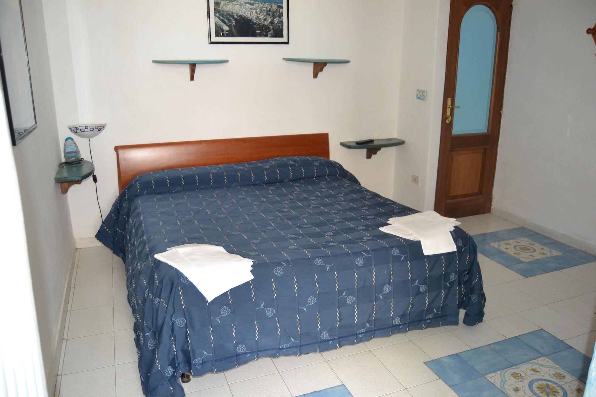 Piccolo Tirreno Hotel Residence Procida Esterno foto
