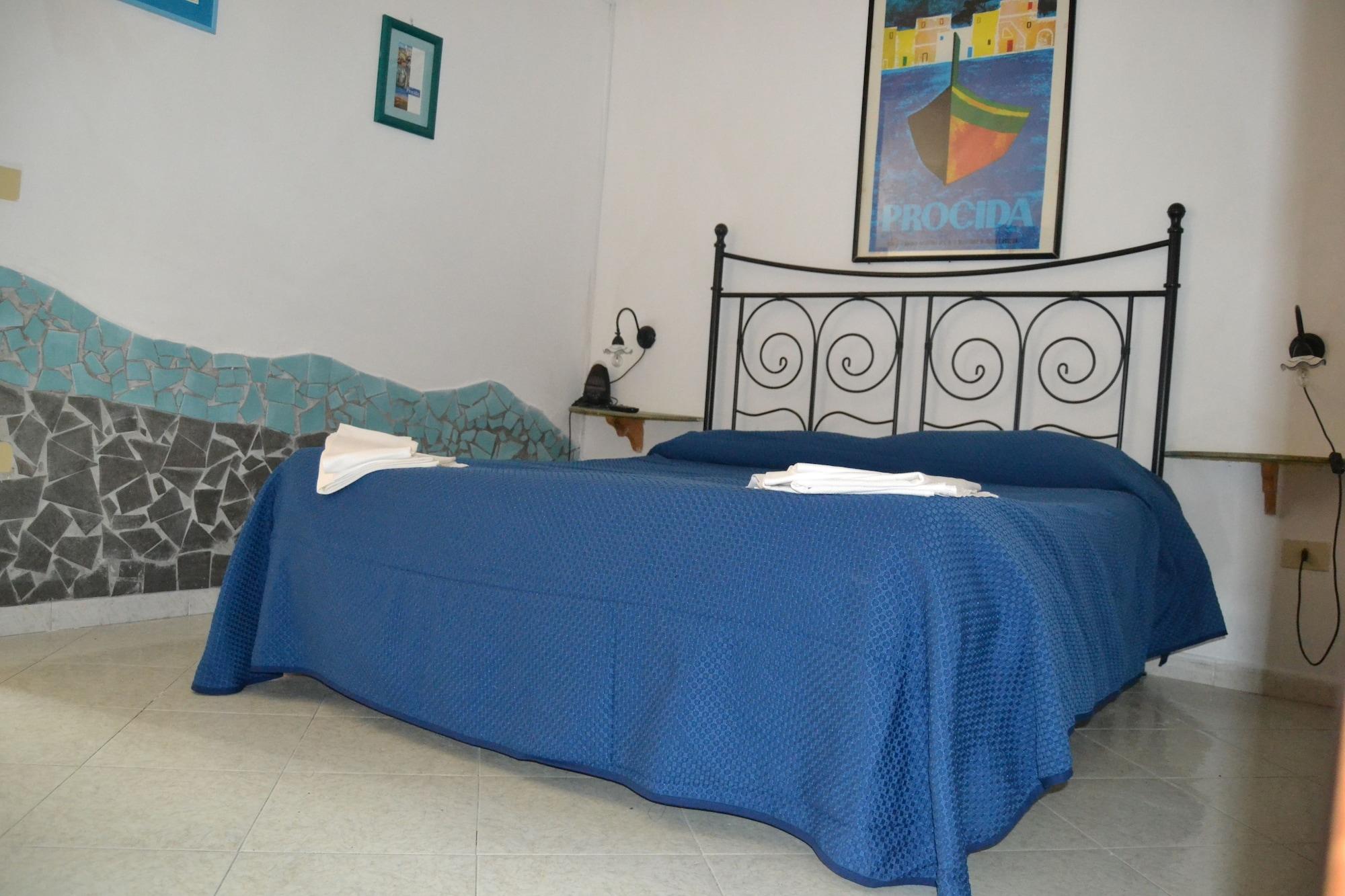 Piccolo Tirreno Hotel Residence Procida Esterno foto
