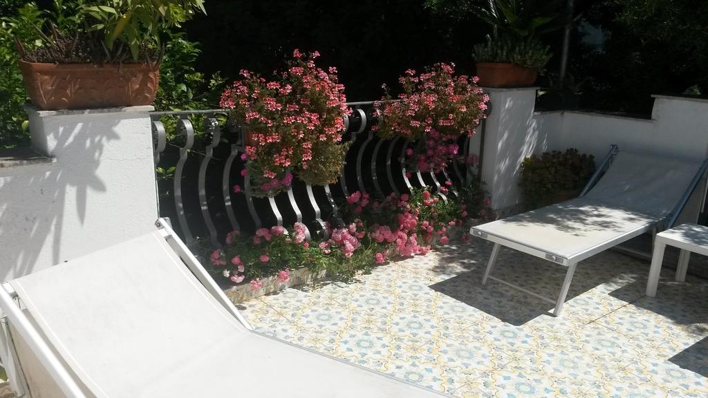 Piccolo Tirreno Hotel Residence Procida Esterno foto
