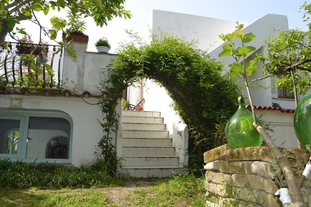Piccolo Tirreno Hotel Residence Procida Esterno foto