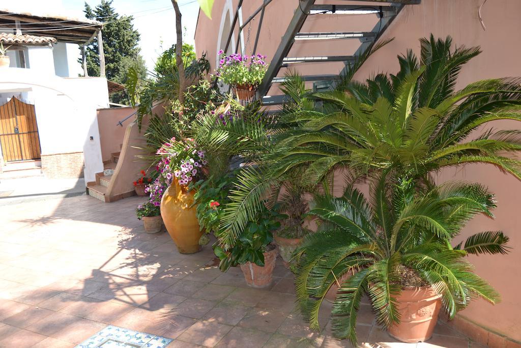 Piccolo Tirreno Hotel Residence Procida Esterno foto